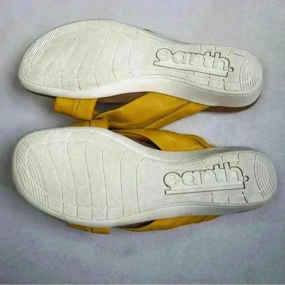 Earth Origins Leather Slip-On Knot Sandals Billie Yellow Sz 6.5 - Picture 5 of 6